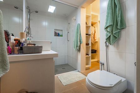 Apartamento à venda com 114m², 3 quartos e 2 vagas Apartamento à venda com 114m², 3 quartos e 2 vagasSuíte - Banheiro