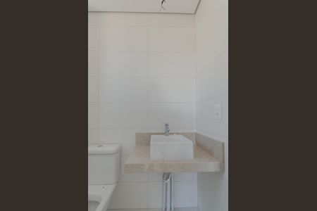 Apartamento à venda com 81m², 2 quartos e 1 vaga Apartamento à venda com 81m², 2 quartos e 1 vagaBanheiro da Suíte 2