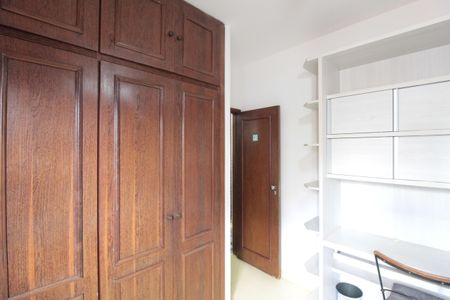 Casa de condomínio para alugar com 170m², 3 quartos e 2 vagasQuarto 2