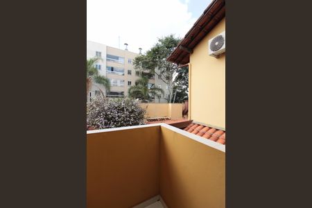 Casa de condomínio para alugar com 170m², 3 quartos e 2 vagasSacada do Escritório