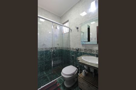 Casa de condomínio para alugar com 170m², 3 quartos e 2 vagasBanheiro Social