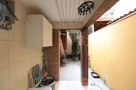 Casa de condomínio para alugar com 170m², 3 quartos e 2 vagasÁrea de Serviço