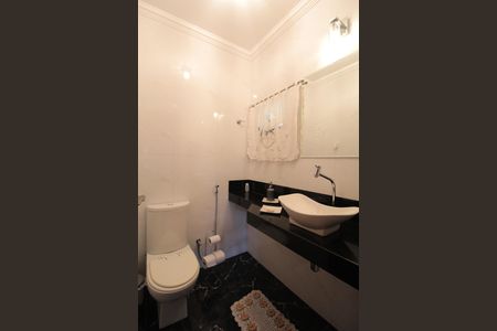 Casa de condomínio para alugar com 170m², 3 quartos e 2 vagasLavabo