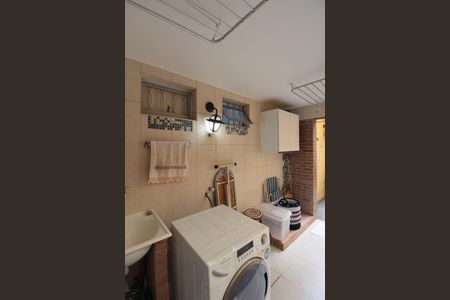 Casa de condomínio para alugar com 170m², 3 quartos e 2 vagasÁrea de Serviço