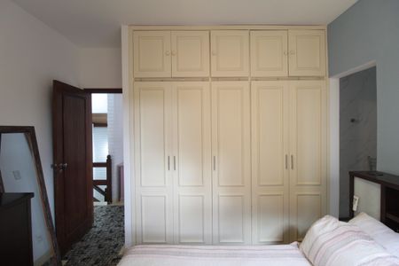 Casa de condomínio para alugar com 170m², 3 quartos e 2 vagasSuíte