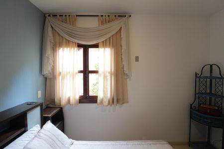 Casa de condomínio para alugar com 170m², 3 quartos e 2 vagasSuíte