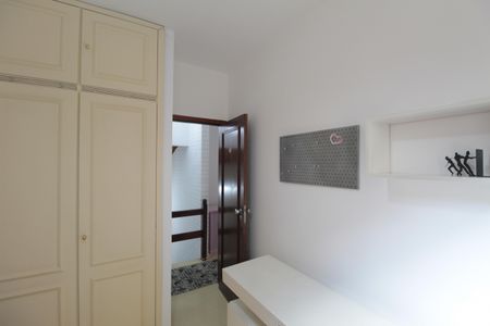 Casa de condomínio para alugar com 170m², 3 quartos e 2 vagasQuarto 1