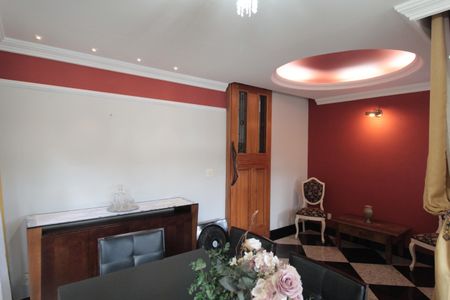 Casa de condomínio para alugar com 170m², 3 quartos e 2 vagasSala de Jantar