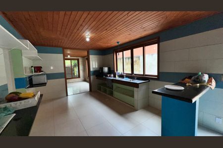 Casa à venda com 900m², 7 quartos e 4 vagasCozinha