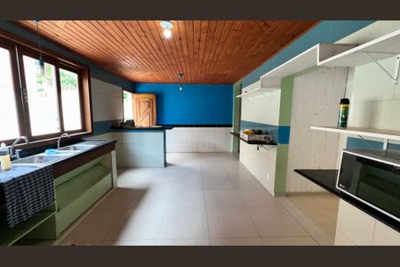 Casa à venda com 900m², 7 quartos e 4 vagasCozinha