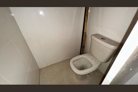 Casa à venda com 900m², 7 quartos e 4 vagasBanheiro da Suíte 2