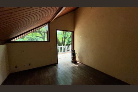 Casa à venda com 900m², 7 quartos e 4 vagasSuíte 2