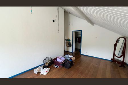 Casa à venda com 900m², 7 quartos e 4 vagasSuíte 4