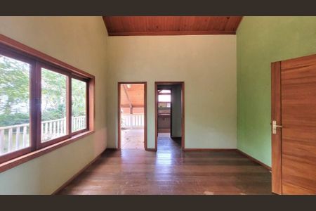 Casa à venda com 7 quartos, 900m² em Vargem Pequena, Rio de Janeiro