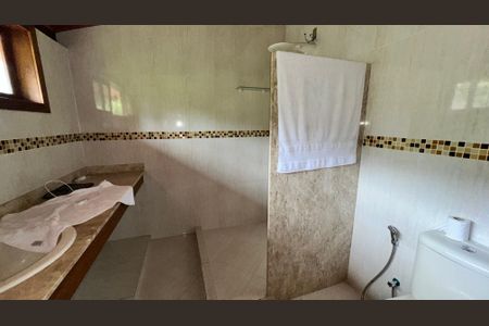 Casa à venda com 900m², 7 quartos e 4 vagasBanheiro da Suíte 4