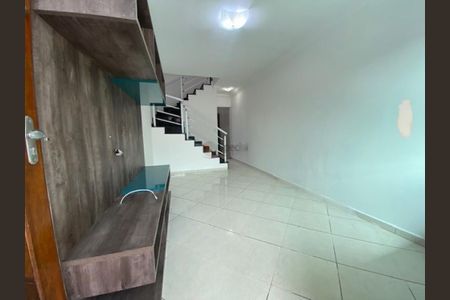 Casa à venda com 85m², 2 quartos e 1 vaga