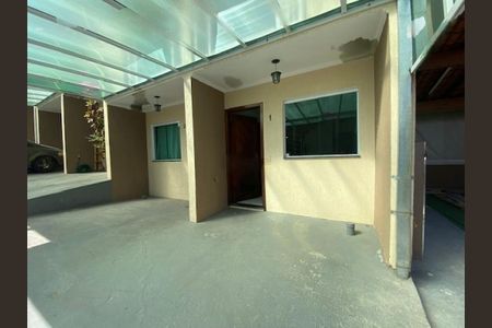 Casa à venda com 85m², 2 quartos e 1 vaga