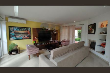 Casa à venda com 4 quartos, 212m² em Parque Alves de Lima, São Paulo