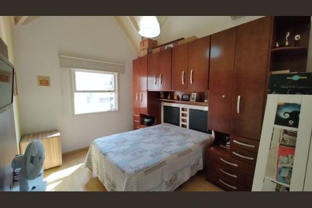 Casa à venda com 4 quartos, 212m² em Parque Alves de Lima, São Paulo