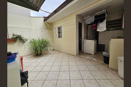 Casa à venda com 125m², 4 quartos e 1 vaga Casa à venda com 125m², 4 quartos e 1 vagaQuintal