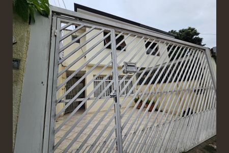 Casa à venda com 125m², 4 quartos e 1 vaga Casa à venda com 125m², 4 quartos e 1 vagaFachada