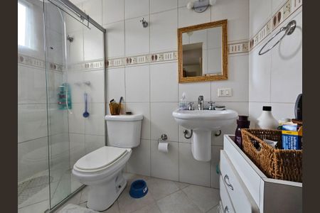 Casa à venda com 125m², 4 quartos e 1 vaga Casa à venda com 125m², 4 quartos e 1 vagaBanheiro da Suíte