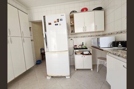Casa à venda com 125m², 4 quartos e 1 vaga Casa à venda com 125m², 4 quartos e 1 vagaCozinha