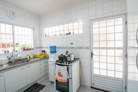 Casa à venda com 125m², 4 quartos e 1 vaga Casa à venda com 125m², 4 quartos e 1 vagaCozinha