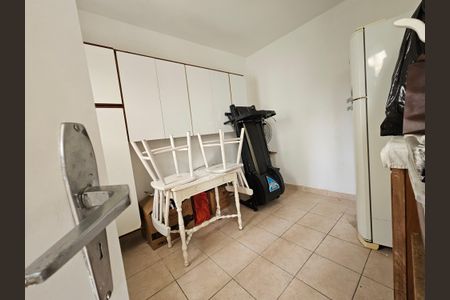 Casa à venda com 125m², 4 quartos e 1 vaga Casa à venda com 125m², 4 quartos e 1 vagaQuarto de Serviço