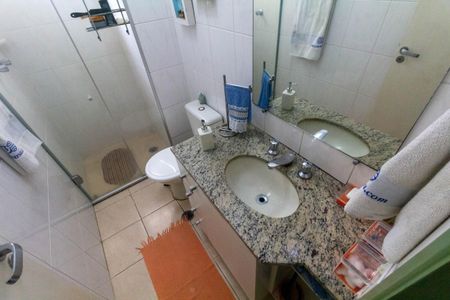 Apartamento à venda com 72m², 3 quartos e 2 vagasBanheiro 2