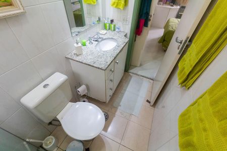 Apartamento à venda com 72m², 3 quartos e 2 vagasBanheiro 1