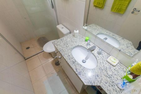 Apartamento à venda com 72m², 3 quartos e 2 vagasBanheiro 1