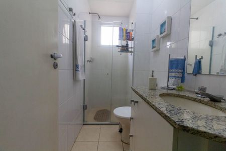 Apartamento à venda com 72m², 3 quartos e 2 vagasBanheiro 2