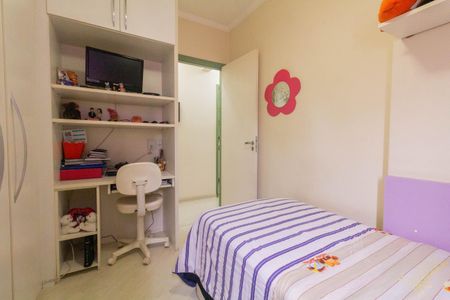 Apartamento à venda com 72m², 3 quartos e 2 vagasQuarto 2
