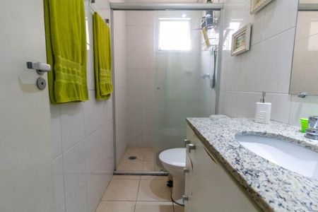 Apartamento à venda com 72m², 3 quartos e 2 vagasBanheiro 1