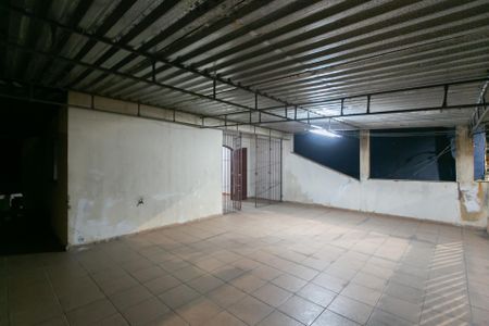 Casa para alugar com 80m², 2 quartos e 1 vagaVaranda