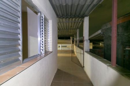 Casa para alugar com 80m², 2 quartos e 1 vagaEntrada