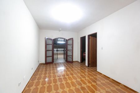Sala de casa para alugar com 2 quartos, 80m² em Jardim Mimar, São Paulo
