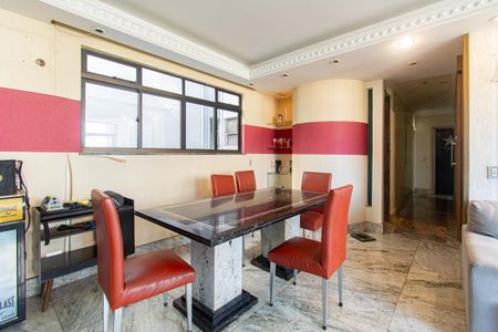 Apartamento para alugar com 176m², 3 quartos e 1 vaga Apartamento para alugar com 176m², 3 quartos e 1 vagaSala