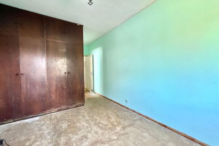 Casa à venda com 285m², 5 quartos e 3 vagasSuite