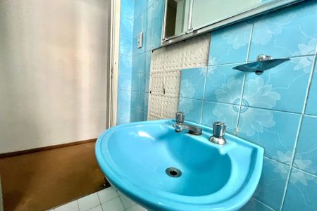 Casa à venda com 285m², 5 quartos e 3 vagasBanheiro Corredor