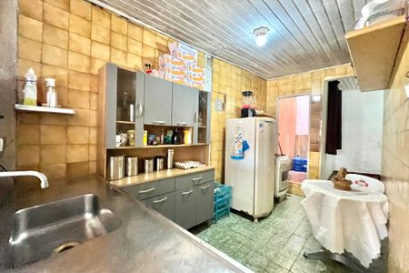 Casa à venda com 285m², 5 quartos e 3 vagasEdícula