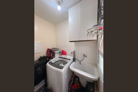 Apartamento à venda com 71m², 3 quartos e 1 vagaÁrea de Serviço
