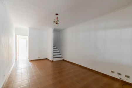 Casa à venda com 74m², 2 quartos e 1 vagaSala