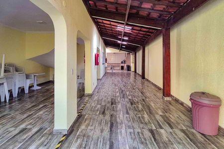 Casa de condomínio à venda com 239m², 4 quartos e 2 vagasÁrea comum - Salão de festas