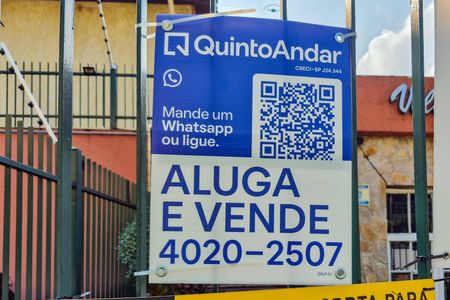 Casa de condomínio à venda com 239m², 4 quartos e 2 vagasPlaca