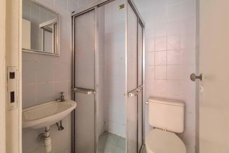 Casa de condomínio à venda com 239m², 4 quartos e 2 vagasBanheiro de Serviço