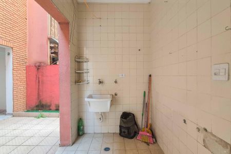 Casa de condomínio à venda com 239m², 4 quartos e 2 vagasLavanderia