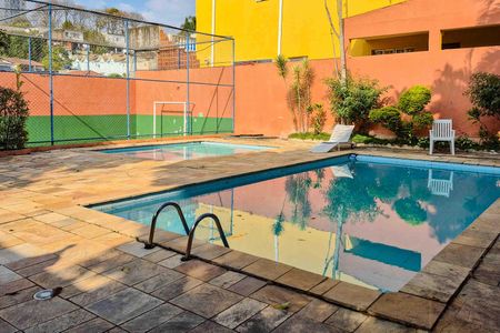 Casa de condomínio à venda com 239m², 4 quartos e 2 vagasÁrea comum - Piscina