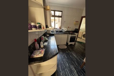 Apartamento para alugar com 4 quartos, 150m² em Nova Floresta, Belo Horizonte